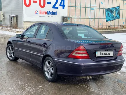 Mercedes-Benz C 240 2002 года за 3 400 000 тг. в Тараз – фото 5