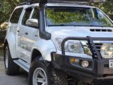 Toyota Hilux 2014 года за 20 300 000 тг. в Алматы – фото 2
