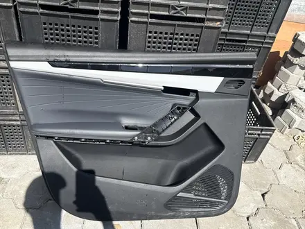 Обшивка двери Geely Atlas за 50 000 тг. в Караганда