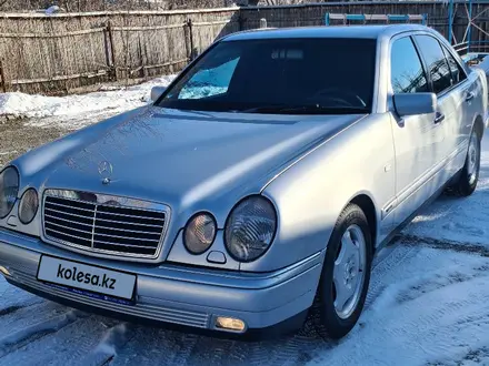 Mercedes-Benz E 280 1997 года за 4 650 000 тг. в Алматы – фото 59