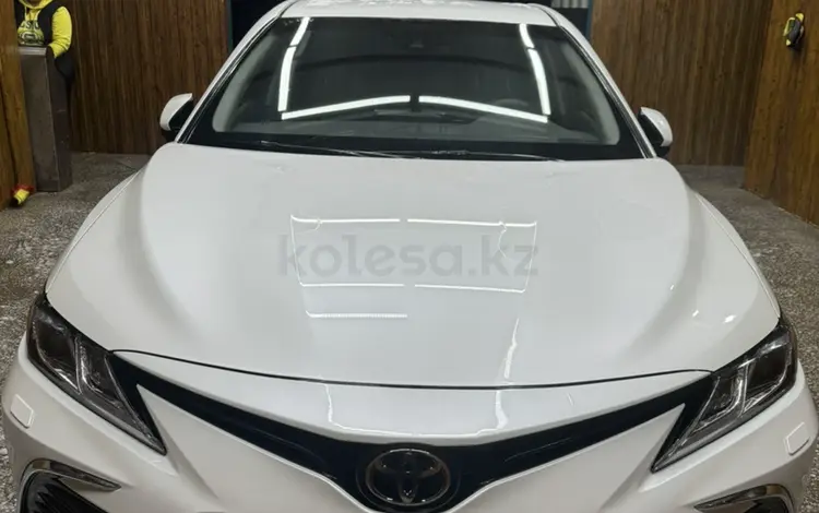 Toyota Camry 2023 годаfor16 600 000 тг. в Астана