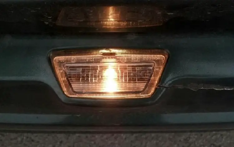 Фонарь номерного знака OPEL за 4 000 тг. в Актобе