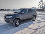 Toyota Fortuner 2005 года за 10 500 000 тг. в Алматы