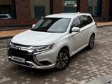 Mitsubishi Outlander 2022 годаfor10 500 000 тг. в Алматы