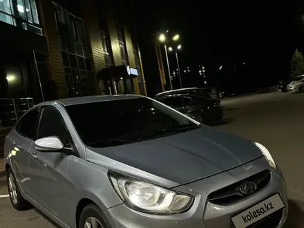 Hyundai Solaris 2011 года за 5 000 000 тг. в Караганда – фото 4