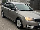 Skoda Rapid 2013 года за 3 300 000 тг. в Караганда – фото 2