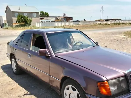 Mercedes-Benz E 230 1992 года за 1 100 000 тг. в Тараз