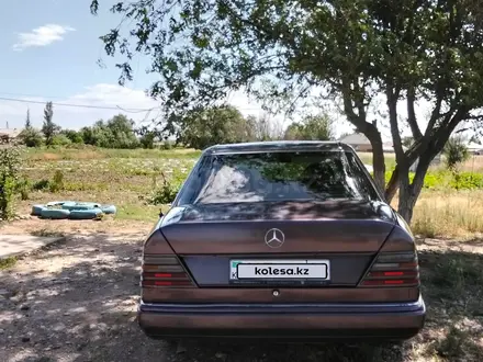 Mercedes-Benz E 230 1992 года за 1 100 000 тг. в Тараз – фото 5