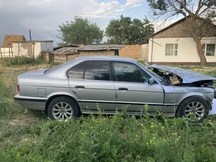 BMW 525 1995 года за 1 000 000 тг. в Мерке – фото 3