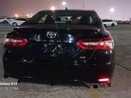 Toyota Camry 2018 года за 11 000 000 тг. в Астана – фото 6