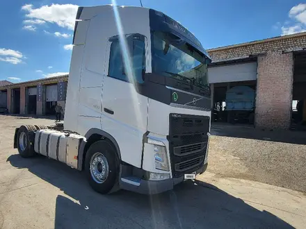 Volvo  FH 2018 года за 35 000 000 тг. в Актобе – фото 2