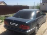 Mercedes-Benz E 230 1997 года за 3 000 000 тг. в Атырау – фото 3