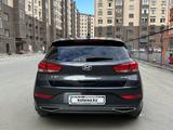 Hyundai i30 2022 года за 10 500 000 тг. в Атырау – фото 5