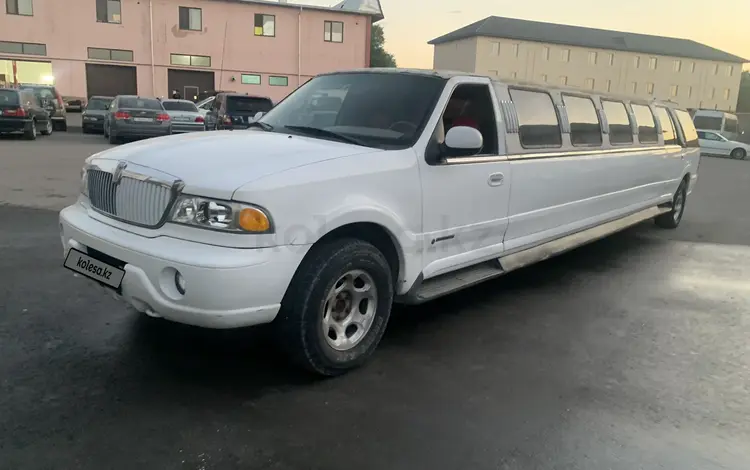 Lincoln Navigator 1998 года за 2 000 000 тг. в Алматы