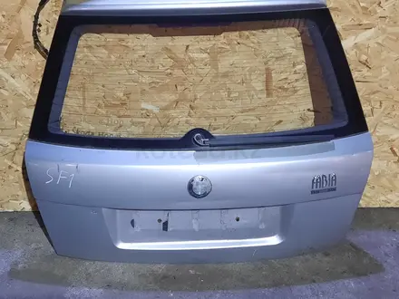 Крышка багажника шкода фабия хэтчбек за 30 000 тг. в Караганда