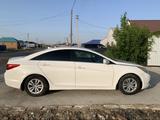 Hyundai Sonata 2011 года за 5 800 000 тг. в Кульсары – фото 2