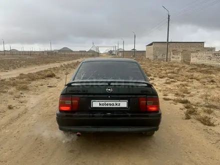 Opel Vectra 1995 года за 700 000 тг. в Жанаозен – фото 2