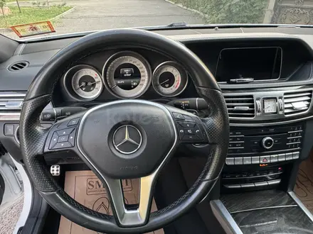 Mercedes-Benz E 400 2015 года за 15 500 000 тг. в Алматы – фото 27