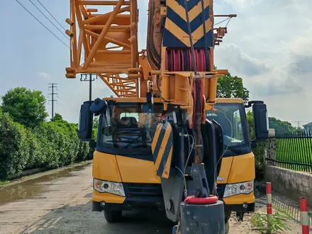 XCMG  QY70K 2022 года за 65 000 000 тг. в Алматы