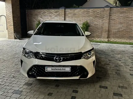 Toyota Camry 2015 года за 11 000 000 тг. в Тараз – фото 2
