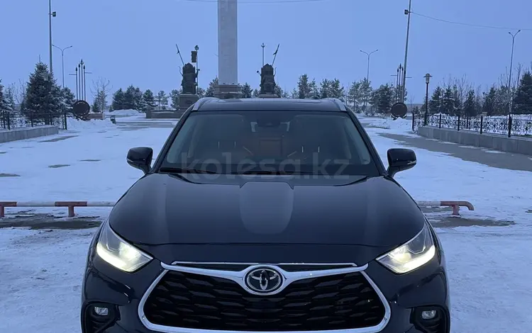 Toyota Highlander 2022 года за 24 500 000 тг. в Тараз