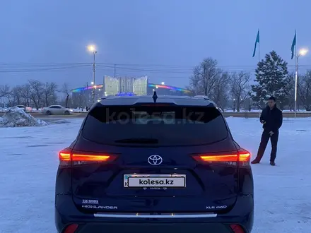 Toyota Highlander 2022 года за 24 500 000 тг. в Тараз – фото 3