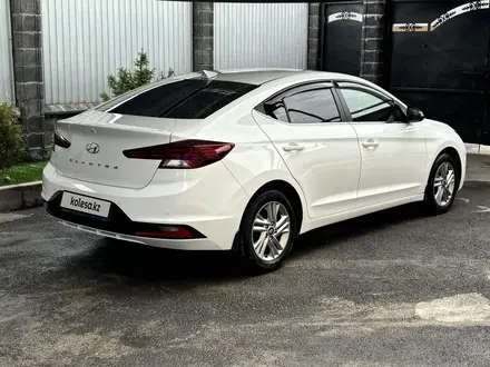 Hyundai Elantra 2019 года за 9 300 000 тг. в Алматы – фото 3