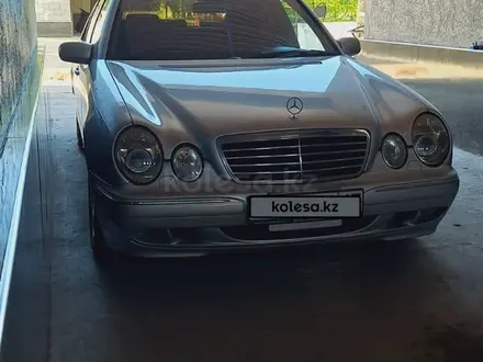 Mercedes-Benz E 280 1999 года за 4 500 000 тг. в Шымкент – фото 2