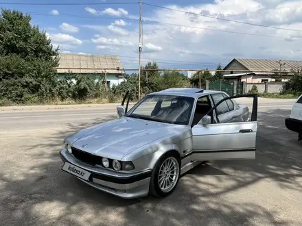 BMW 730 1993 года за 2 596 000 тг. в Алматы – фото 4