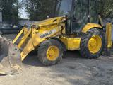 Komatsu  WB93R-5 2006 года за 17 000 000 тг. в Алматы
