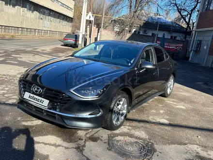 Hyundai Sonata 2023 года за 12 500 000 тг. в Алматы