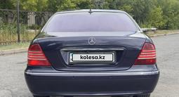 Mercedes-Benz S 320 2000 года за 3 500 000 тг. в Караганда – фото 4