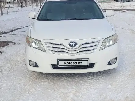 Toyota Camry 2009 года за 7 444 444 тг. в Байконыр – фото 2