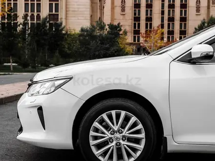 Toyota Camry 2016 годаүшін11 900 000 тг. в Караганда – фото 16