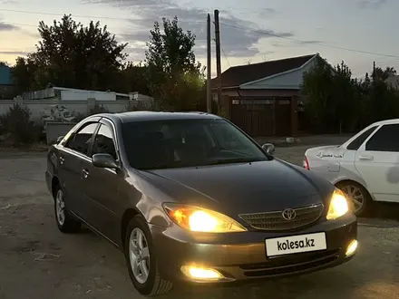 Toyota Camry 2002 года за 4 100 000 тг. в Актобе – фото 3