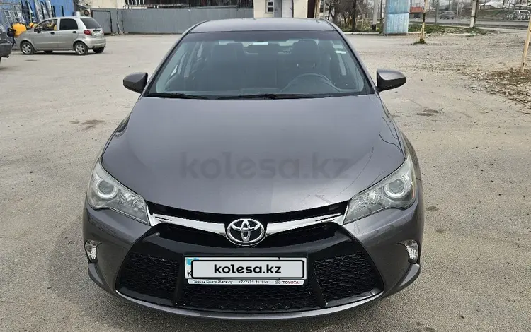 Toyota Camry 2015 годаfor9 800 000 тг. в Шымкент