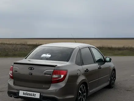 ВАЗ (Lada) Granta 2190 2018 года за 3 900 000 тг. в Костанай – фото 2