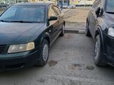 Volkswagen Passat 1997 годаүшін2 200 000 тг. в Сатпаев – фото 2