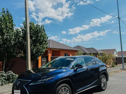 Lexus RX 450h 2022 года за 25 000 000 тг. в Атырау