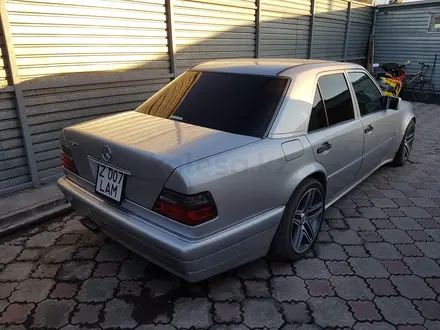 Тюнинг бвес Evolution для w124 Mercedes Benz за 280 000 тг. в Алматы – фото 20