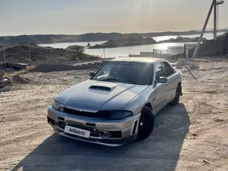 Nissan Skyline, 1995