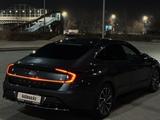 Hyundai Sonata 2022 года за 11 800 000 тг. в Алматы – фото 2