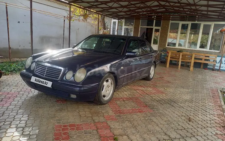 Mercedes-Benz E 320 1998 годаүшін3 200 000 тг. в Уральск