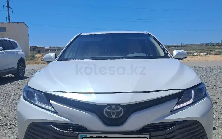 Toyota Camry 2020 года за 11 500 000 тг. в Жанаозен