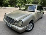 Mercedes-Benz E 230 1995 годаүшін3 100 000 тг. в Алматы – фото 2