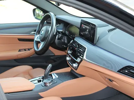 BMW 530 2023 года за 31 700 000 тг. в Алматы – фото 11
