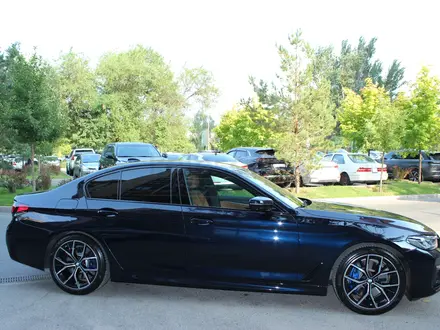 BMW 530 2023 года за 31 700 000 тг. в Алматы – фото 7