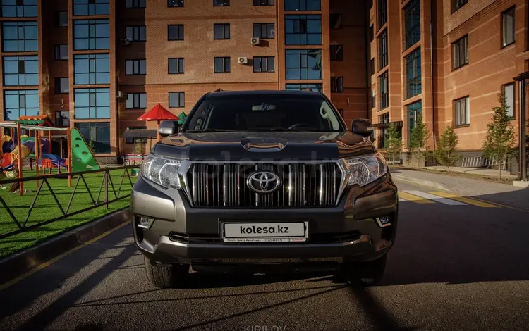 Toyota Land Cruiser Prado 2019 годаfor21 000 000 тг. в Астана