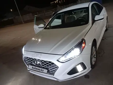 Hyundai Sonata 2017 года за 8 300 000 тг. в Актобе – фото 3