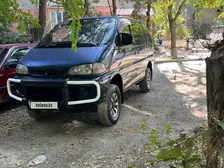 Mitsubishi Delica, 1995